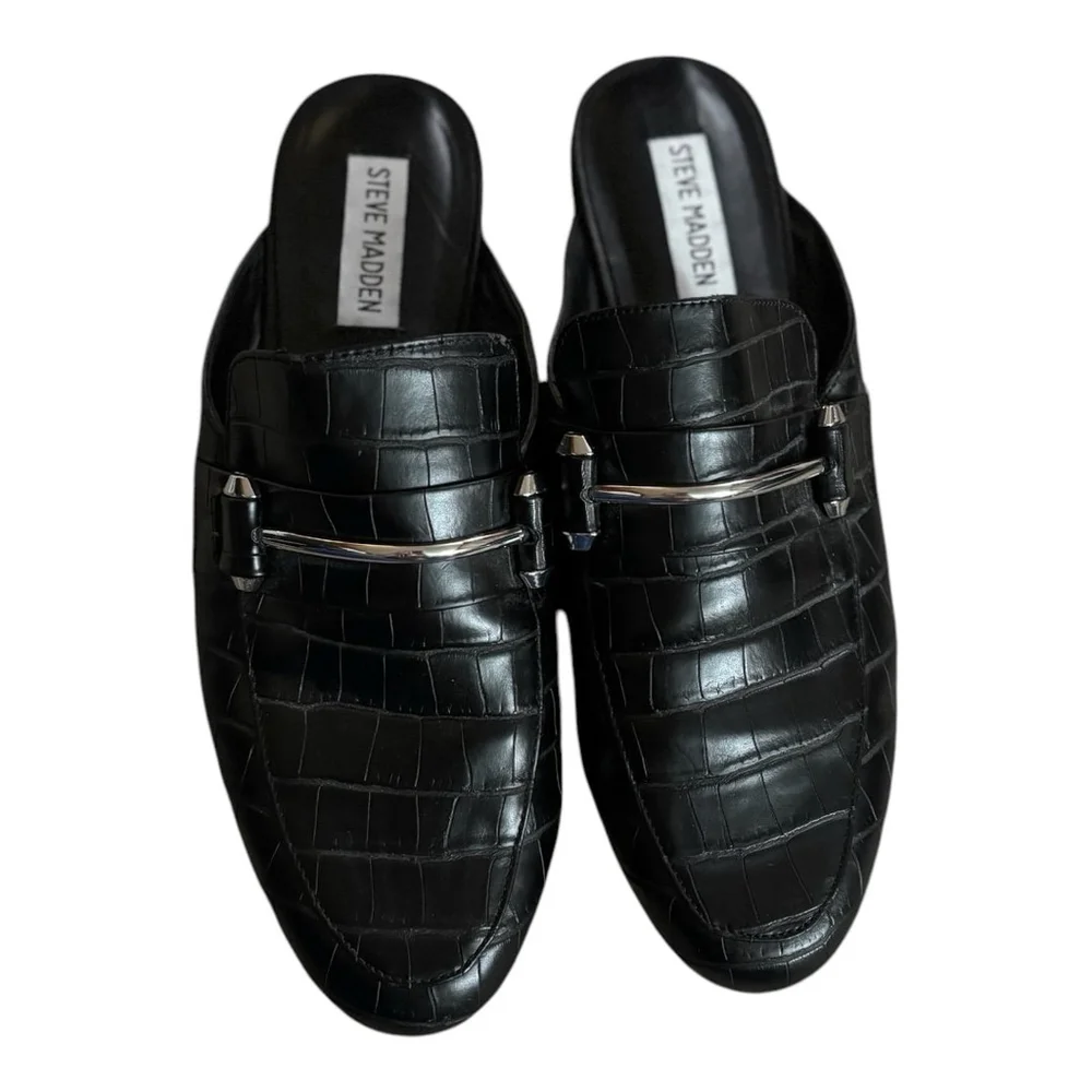 Steve Madden- Black Slip On Loafer With Buckle Size 8